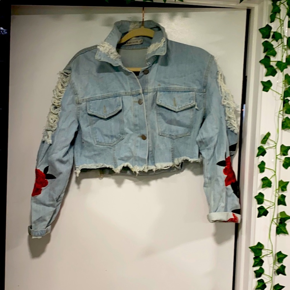 Cropped floral denim jacket